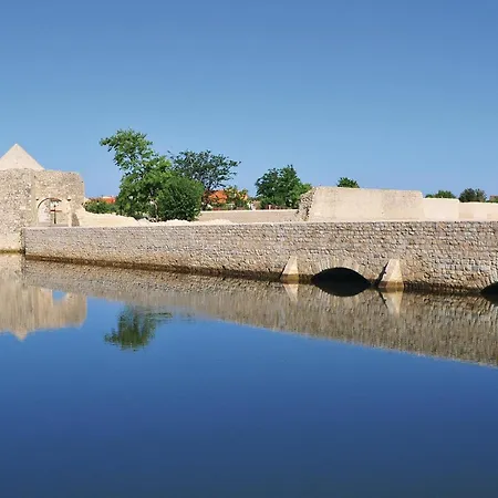 Gorgeous In With Wifi